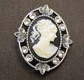 [ Cameo Brooch]