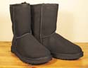 [UGG� Brand Classic Short Boot]