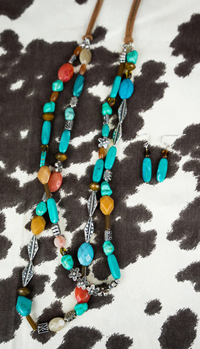 [***Limited Edition*** Wedgefield Layered Necklace and Earrings Set]