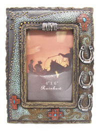 [Western Homegoods Triple Horseshoe Frame]